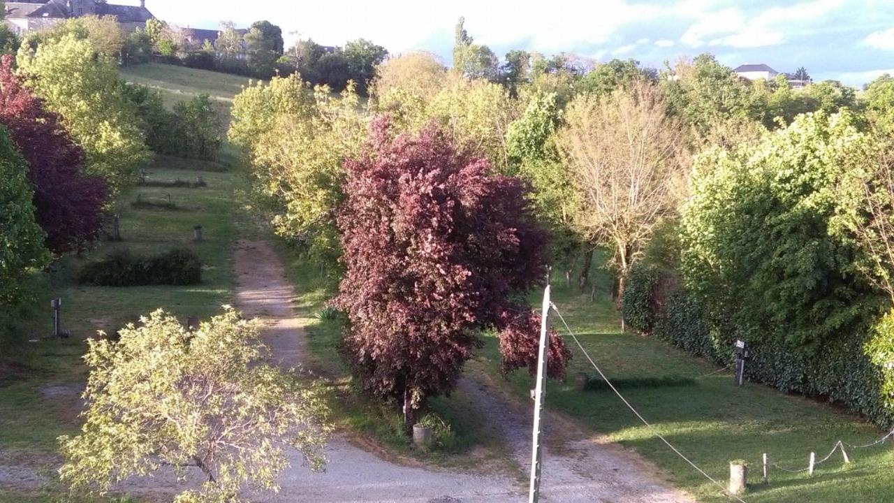 A L'Etape De La Ferme Bed & Breakfast Noailles  Exterior photo