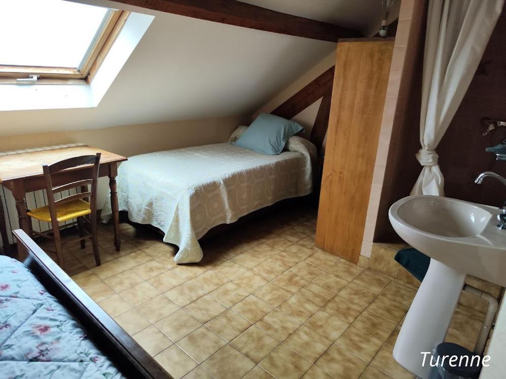 A L'Etape De La Ferme Bed & Breakfast Noailles  Exterior photo